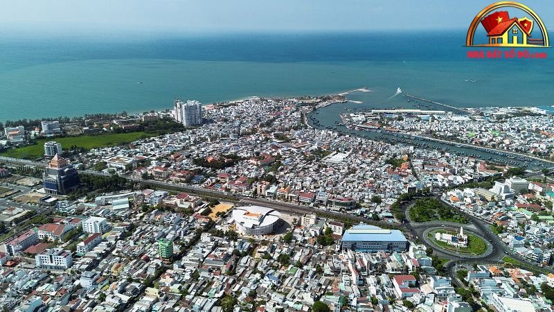 Lâm Đồng chốt kế hoạch đầu tư công 125.000 tỷ đồng, ưu tiên 18 dự án trọng điểm- Ảnh 1. Lâm Đồng chốt kế hoạch đầu tư công 125.000 tỷ đồng, ưu tiên 18 dự án trọng điểm- Ảnh 1.