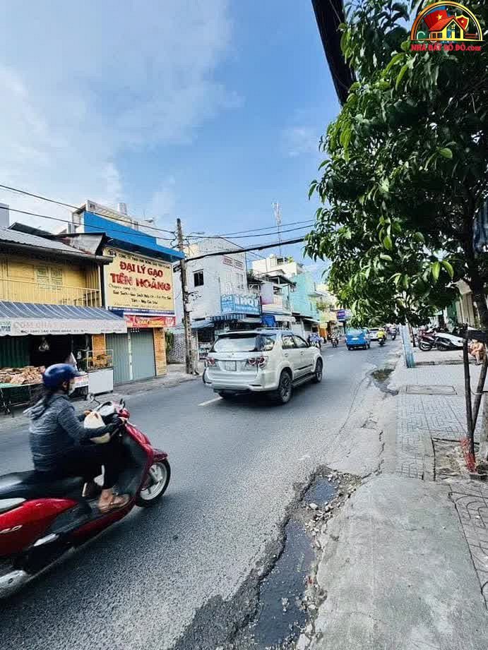 Bán nhà đất đường Lạc Long Quân – Phường cũ Không xác định – Quận 11 – Phường mới Không xác định – Thành phố Hồ Chí Minh 90 m² 22.5 tỷ