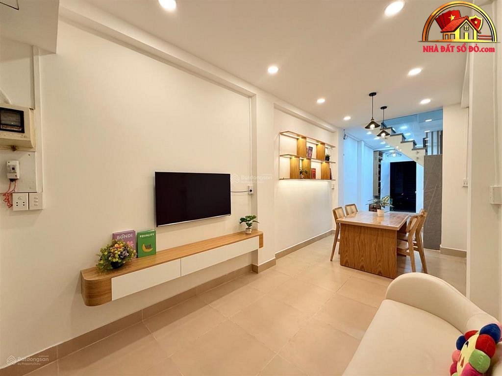 Bán nhà đất Đường 3/2 – Phường cũ 14 Quận 10 – Phường mới 14 – Thành phố Hồ Chí Minh diện tích 31 m2 giá 5950000000