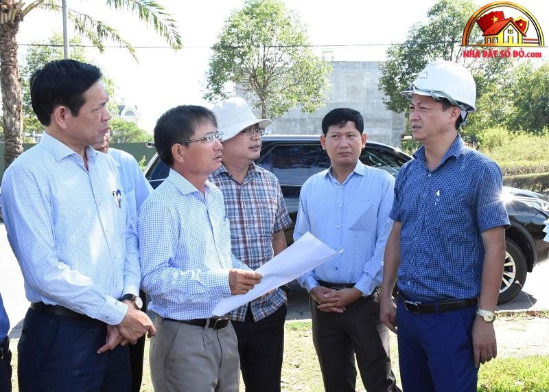 Quảng Ngãi tăng tốc đấu giá 45 dự án khai thác quỹ đất, phấn đấu thu 1.800 tỷ đồng năm 2026- Ảnh 1.