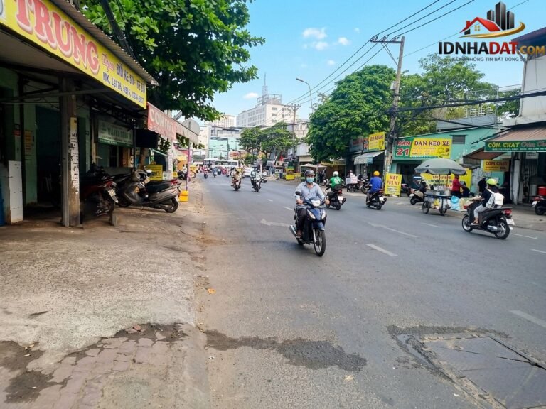 [Đánh Giá Bất Động Sản Sổ Đỏ] Đất thổ cư mặt tiền Quốc Lộ 13, Quận Bình Thạnh, TP Hồ Chí Minh với tiềm năng khai thác lớn