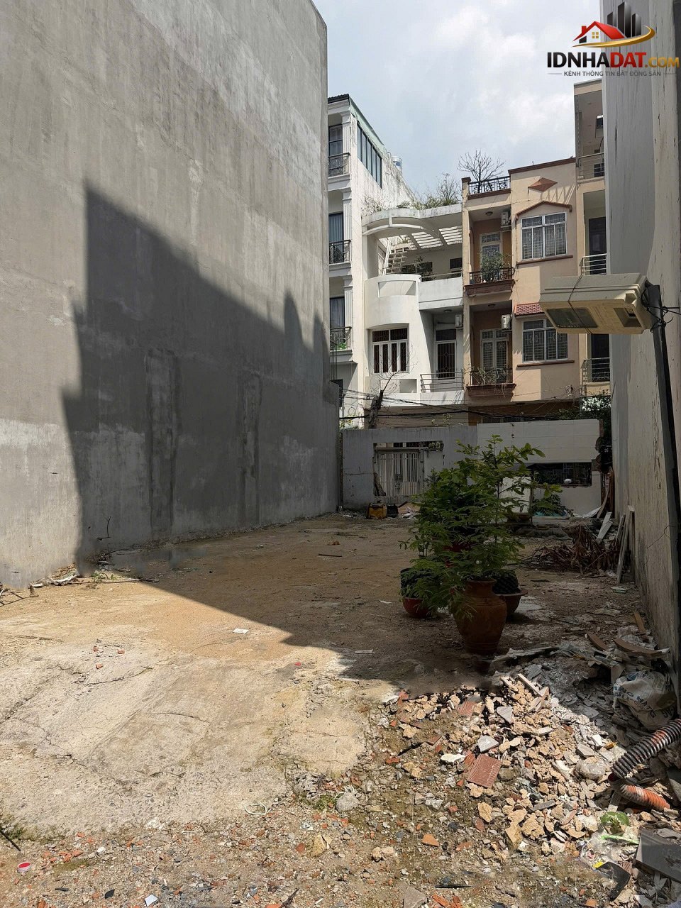 [Đánh Giá Bất Động Sản Sổ Đỏ] Đất thổ cư có sổ đỏ 2 mặt tiền sát cầu Bình Lợi, Bình Thạnh - Tiềm năng đầu tư cao - Nhà Đất Sổ Đỏ - Ảnh 1