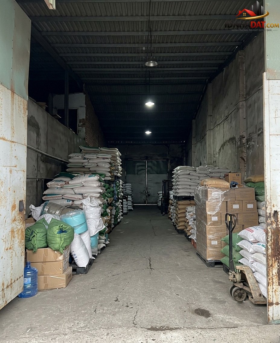 [Đánh Giá Bất Động Sản Sổ Đỏ] Nhà xưởng 516m2 nở hậu sát ĐH Văn Lang, TP HCM - Tiềm năng khai thác cao - Nhà Đất Sổ Đỏ - Ảnh 1
