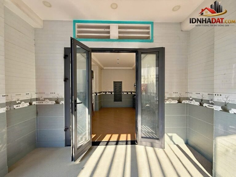 [Đánh Giá Bất Động Sản Sổ Đỏ] Nhà phố 2 tầng 136m2 tại Thủ Đức – Pháp lý sổ đỏ, vị trí thuận lợi
