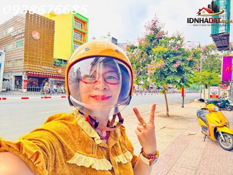 [Review Nhà Đất Sổ Đỏ] Bán nhà phố mặt tiền 4 tầng đường Nguyễn Văn Cừ, Quận 1 – Cơ hội đầu tư giá trị