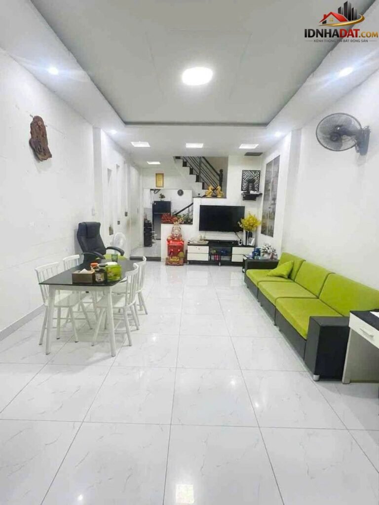 [Đánh Giá Bất Động Sản Sổ Đỏ] Nhà phố thổ cư có sổ đỏ 55m2 tại Đường Gò Dầu, Quận Tân Phú, TP.HCM – Vị trí thuận lợi, pháp lý rõ ràng