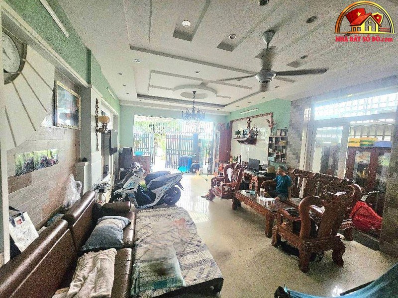 Bán nhà mặt phố đường số 4c – Phường cũ Linh Xuân Quận Thủ Đức – Phường mới Linh Xuân – Thành phố Hồ Chí Minh diện tích 142 m2 giá 9.25 tỷ
