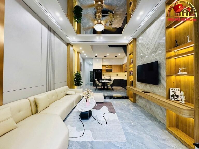 Siêu phẩm – nhà 3 tầng full nội thất đường phú xuân 5 – sát phùng hưng – diện tích 90m2 – giá 8190000000