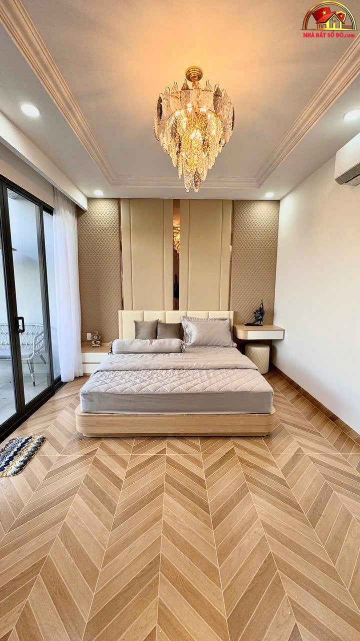 Giảm ngay 1 tỷ, nhà cạnh phú mỹ hưng, có tháng máy, full nội thất, chỉ 16.5 tỷ – Bán nhà đất Đường Hoàng Quốc Việt – Phường cũ Phú Thuận Quận 7 – Phường mới Phú Thuận – Thành phố Hồ Chí Minh