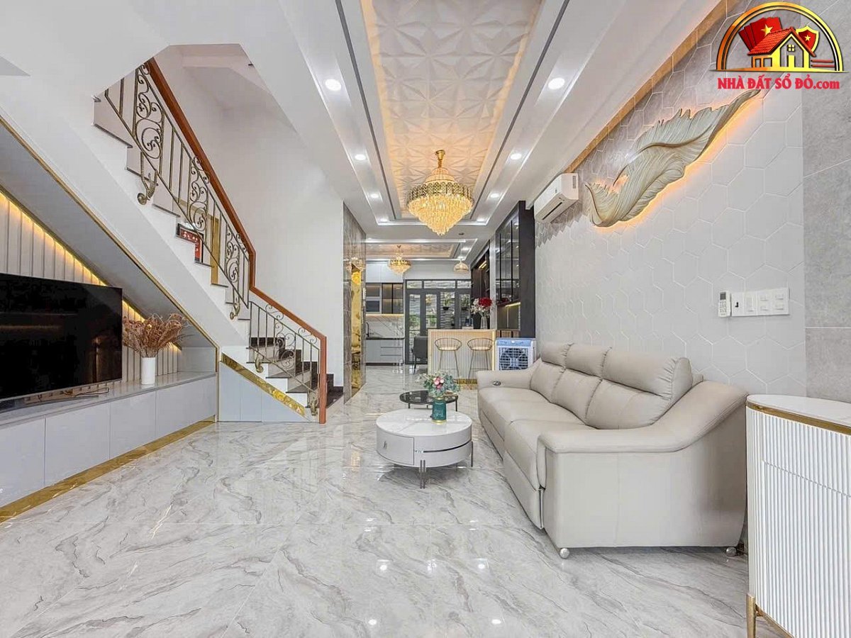 Nhà đẹp tân cổ điển, có thang máy, 4 tầng lung lin… – Bán nhà trong ngõ, hẻm Huyện Nhà Bè – TP Hồ Chí Minh giá 7 – 10 tỷ