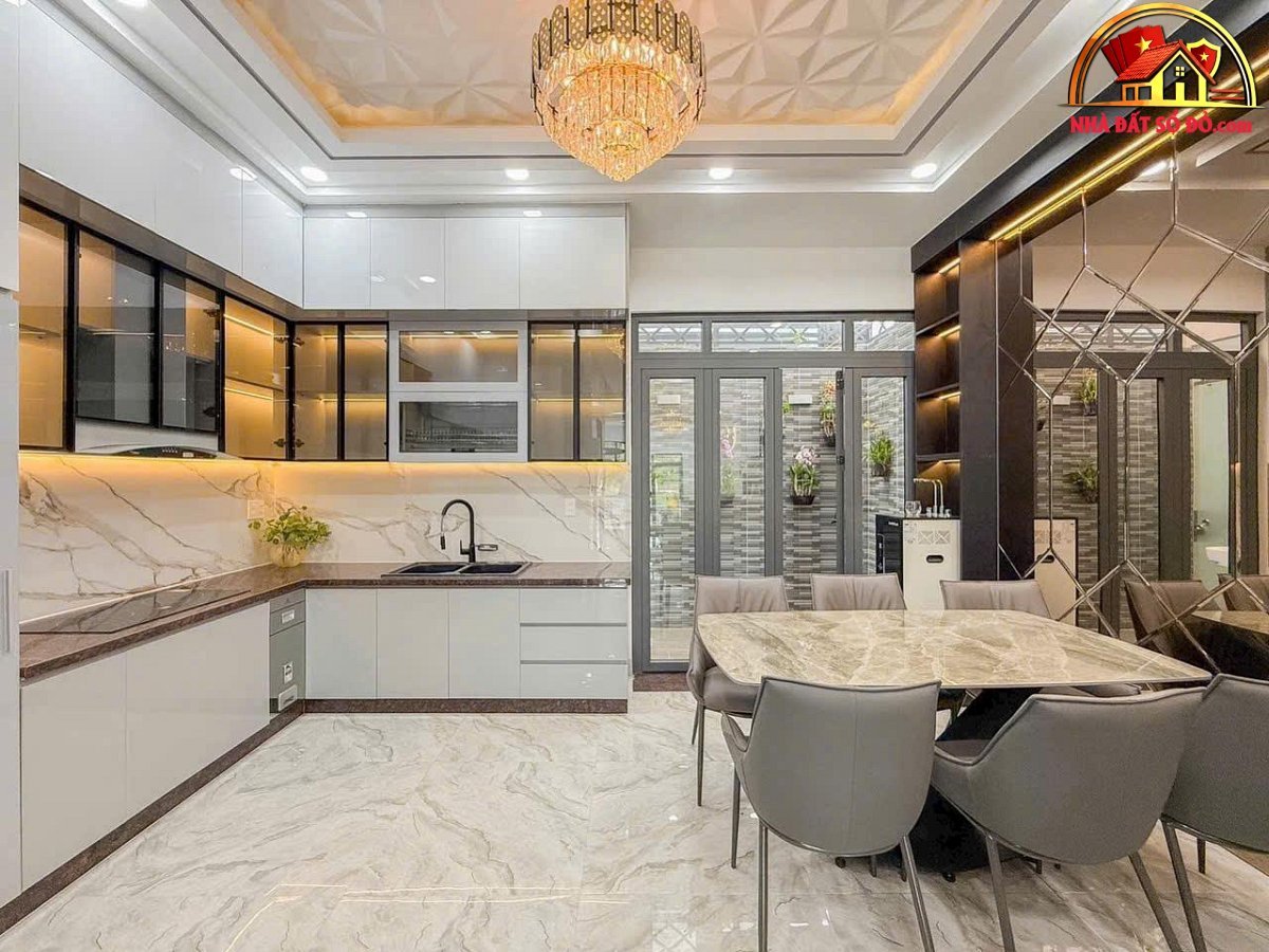 Nhà đẹp tân cổ điển, có thang máy, 4 tầng lung lin… – Bán nhà trong ngõ, hẻm Huyện Nhà Bè – TP Hồ Chí Minh giá 7 – 10 tỷ