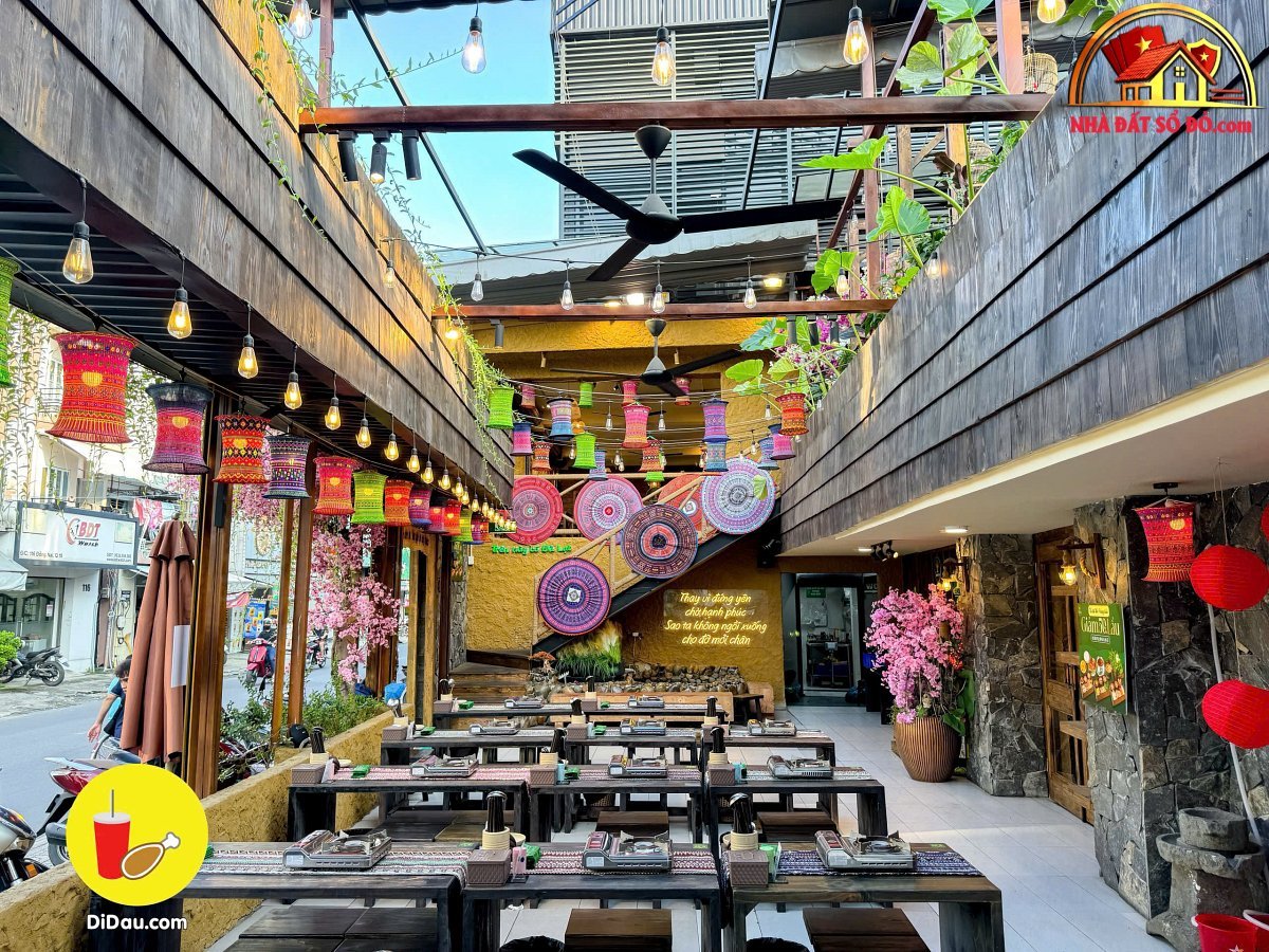 Sang nhượng quán hải sản Đường Trường Sơn – Phường cũ Hoà Hưng Quận 10 – Thành phố Hồ Chí Minh diện tích 1000m2 giá 1630000000