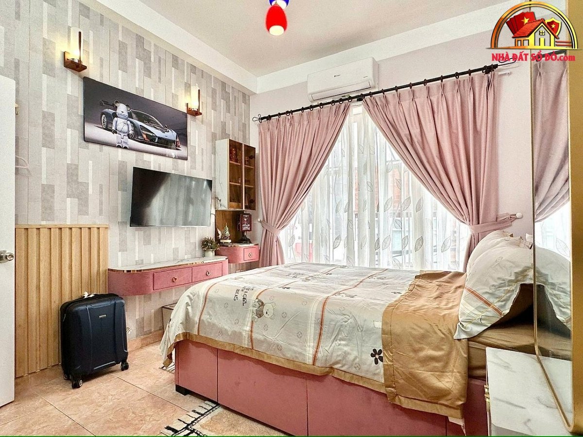 Trương Quốc Dung 5 tầng 5 pn full nội thất 40m2 10… – Bán nhà mặt phố Quận Phú Nhuận – TP Hồ Chí Minh giá 10 – 15 tỷ
