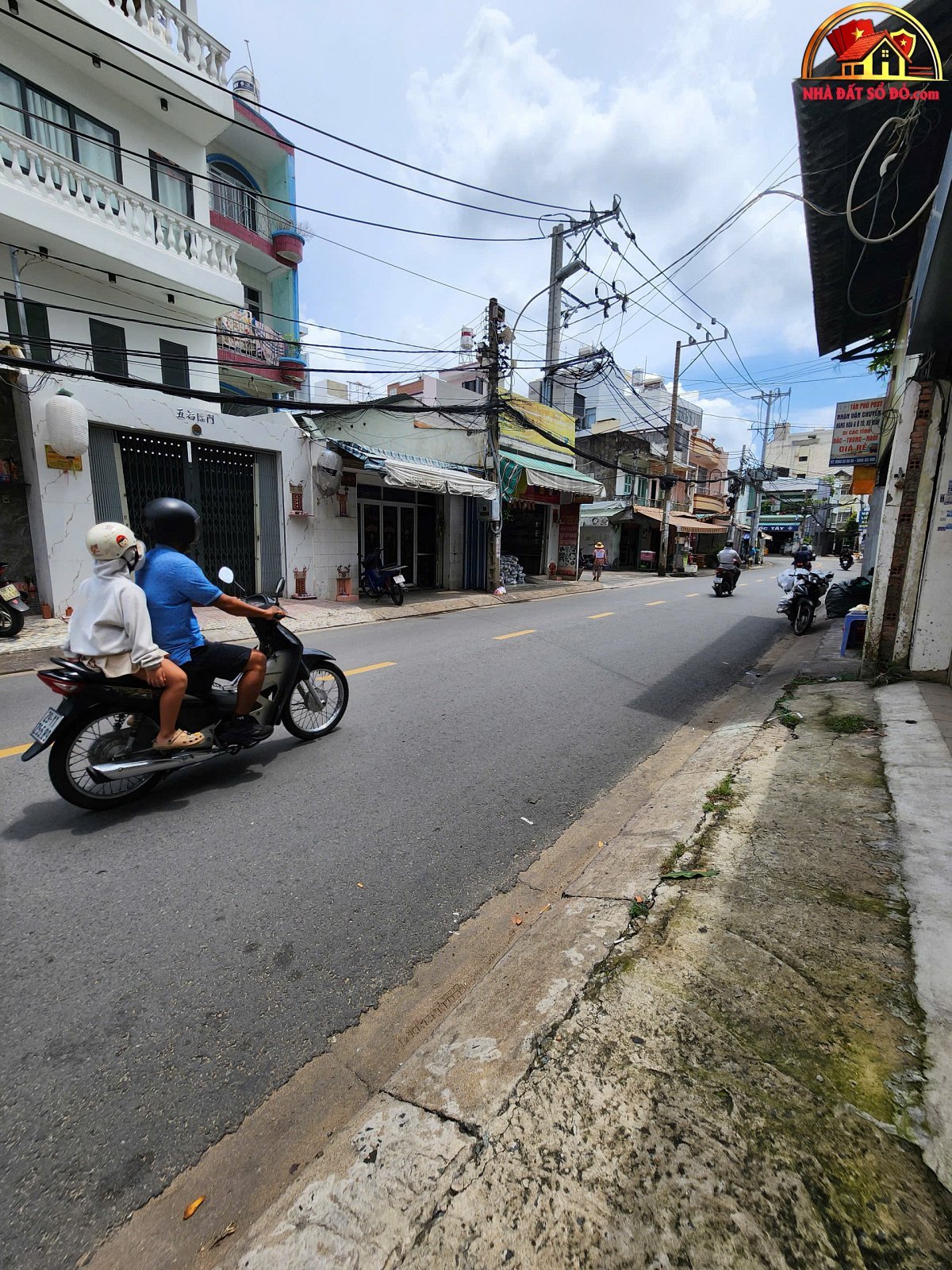 Siêu Phẩm Mặt Tiền Trịnh Đình Trọng Tân Phú Bán nhà đất Đường Trịnh Đình Trọng – Phường cũ Phú Trung Quận Tân Phú – Phường mới Phú Trung – Thành phố Hồ Chí Minh 77m2 12.6 tỷ