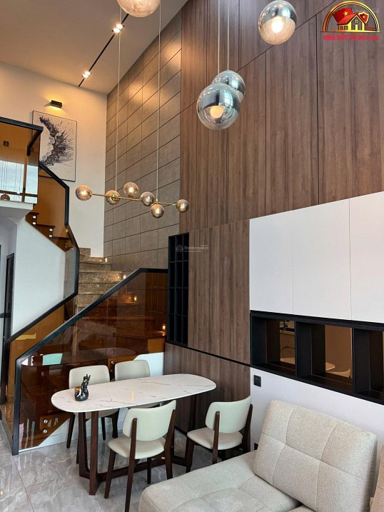 Chính chủ cần bán gấp Duplex hiếm tại Feliz En Vista – 103m2, giá 12.4 tỷ – Bán nhà đất Đường Phan Văn Đáng – Phường cũ Thạnh Mỹ Lợi – Huyện Quận 2 – Thành phố Hồ Chí Minh