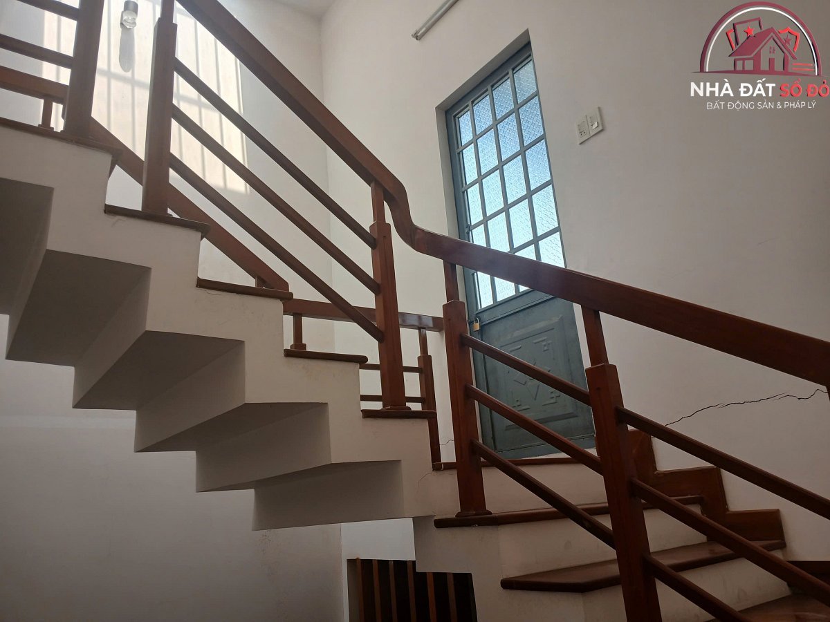 Bán nhà đẹp 2,5 tầng mặt tiền hồ sĩ dương – Phường cũ Hòa Thọ Đông Quận Cẩm Lệ – Thành phố Đà Nẵng – Diện tích 100m2 – Giá 7.8 tỷ