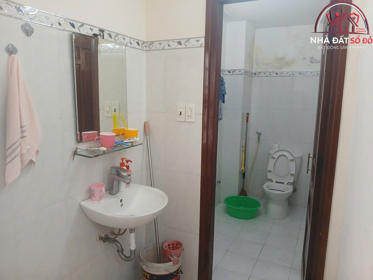 Bán nhà đẹp 2,5 tầng mặt tiền hồ sĩ dương – Phường cũ Hòa Thọ Đông Quận Cẩm Lệ – Thành phố Đà Nẵng – Diện tích 100m2 – Giá 7.8 tỷ