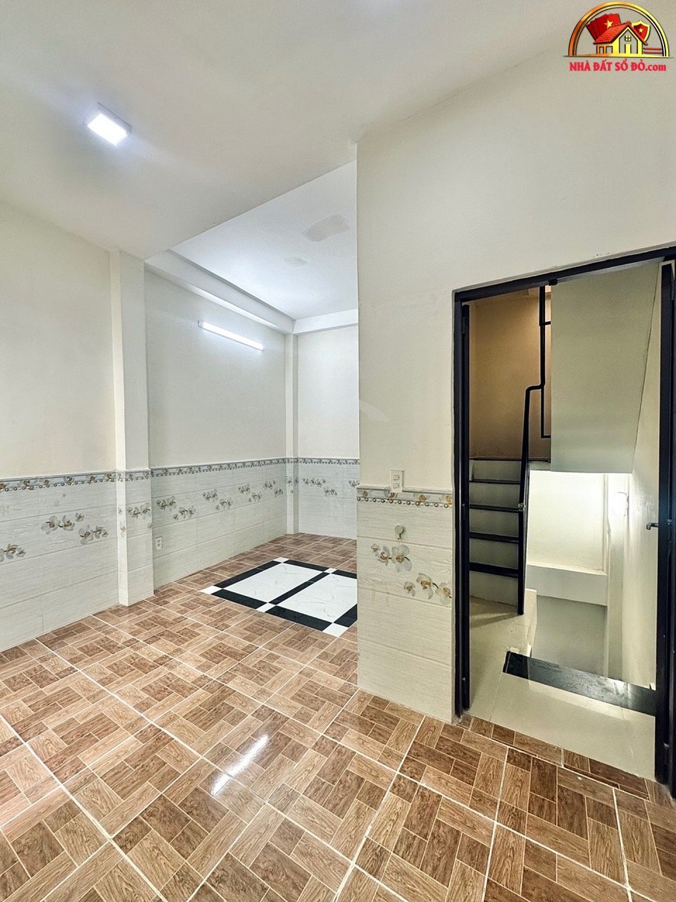 L2711 nhà 3 tầng mới ở ngay sát bv 175 lê lai – Phường cũ 3 Quận 3 – Phường mới 3 – Thành phố Hồ Chí Minh – Diện tích 27m2 – Giá 3.75 tỷ