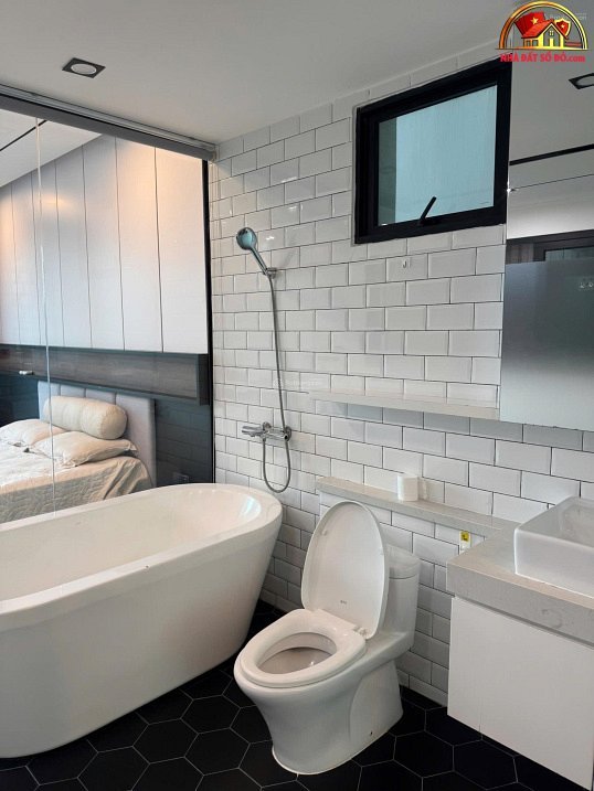 Chính chủ cần bán gấp Duplex hiếm tại Feliz En Vista – 103m2, giá 12.4 tỷ – Bán nhà đất Đường Phan Văn Đáng – Phường cũ Thạnh Mỹ Lợi – Huyện Quận 2 – Thành phố Hồ Chí Minh