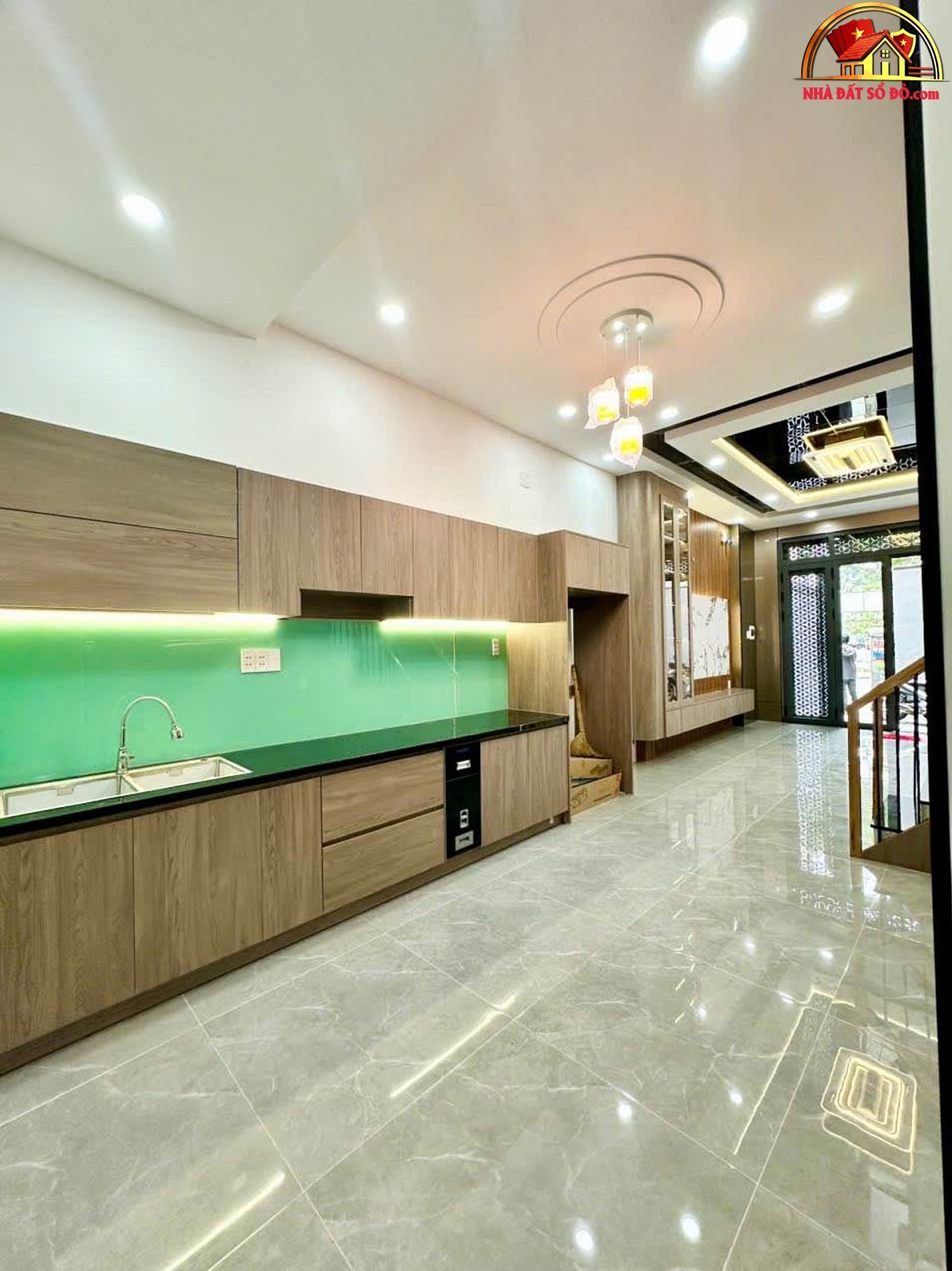 Nhà to nhà bé miễn đẹp là được Đường Kênh Nước Đen – Phường cũ Bình Hưng Hòa Quận Tân Phú – Phường mới Bình Hưng Hòa – Thành phố Hồ Chí Minh diện tích 41m2 giá 5.4 tỷ