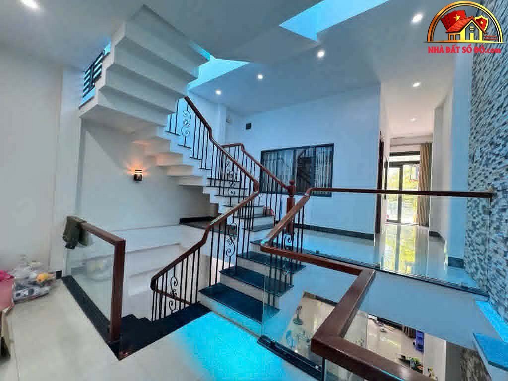 Nhà mặt phố Đường Đoàn Văn Cừ – Phường cũ Hòa Minh Quận Liên Chiểu – Phường mới Hòa Minh – Thành phố Đà Nẵng diện tích 100m2 giá 5.85 tỷ