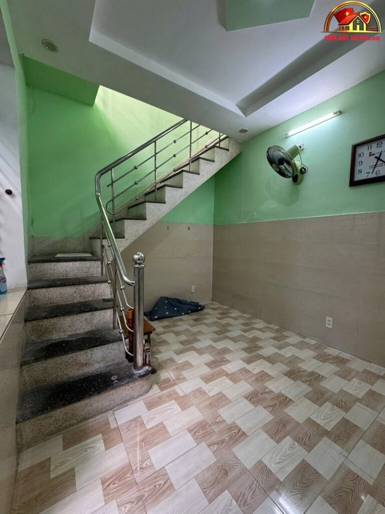 2.35 tỷ nhà gần mặt tiền hàm nghi, 2 tầng cứng ngắc, sạch sẽ ở ngay – Bán nhà đất Đường Hàm Nghi – Phường cũ Thạc Gián – Huyện mới Đà Nẵng – Thành phố Đà Nẵng