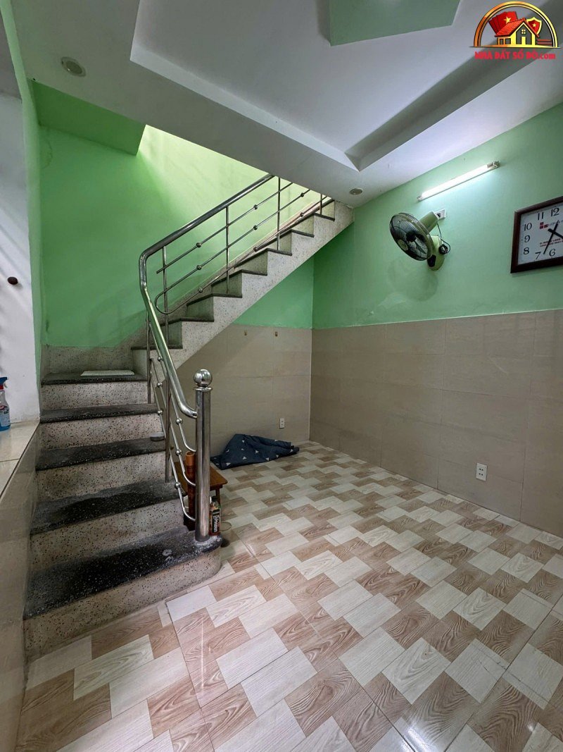 2.35 tỷ nhà gần mặt tiền hàm nghi, 2 tầng cứng ngắc, sạch sẽ ở ngay – Bán nhà đất Đường Hàm Nghi – Phường cũ Thạc Gián – Huyện mới Đà Nẵng – Thành phố Đà Nẵng