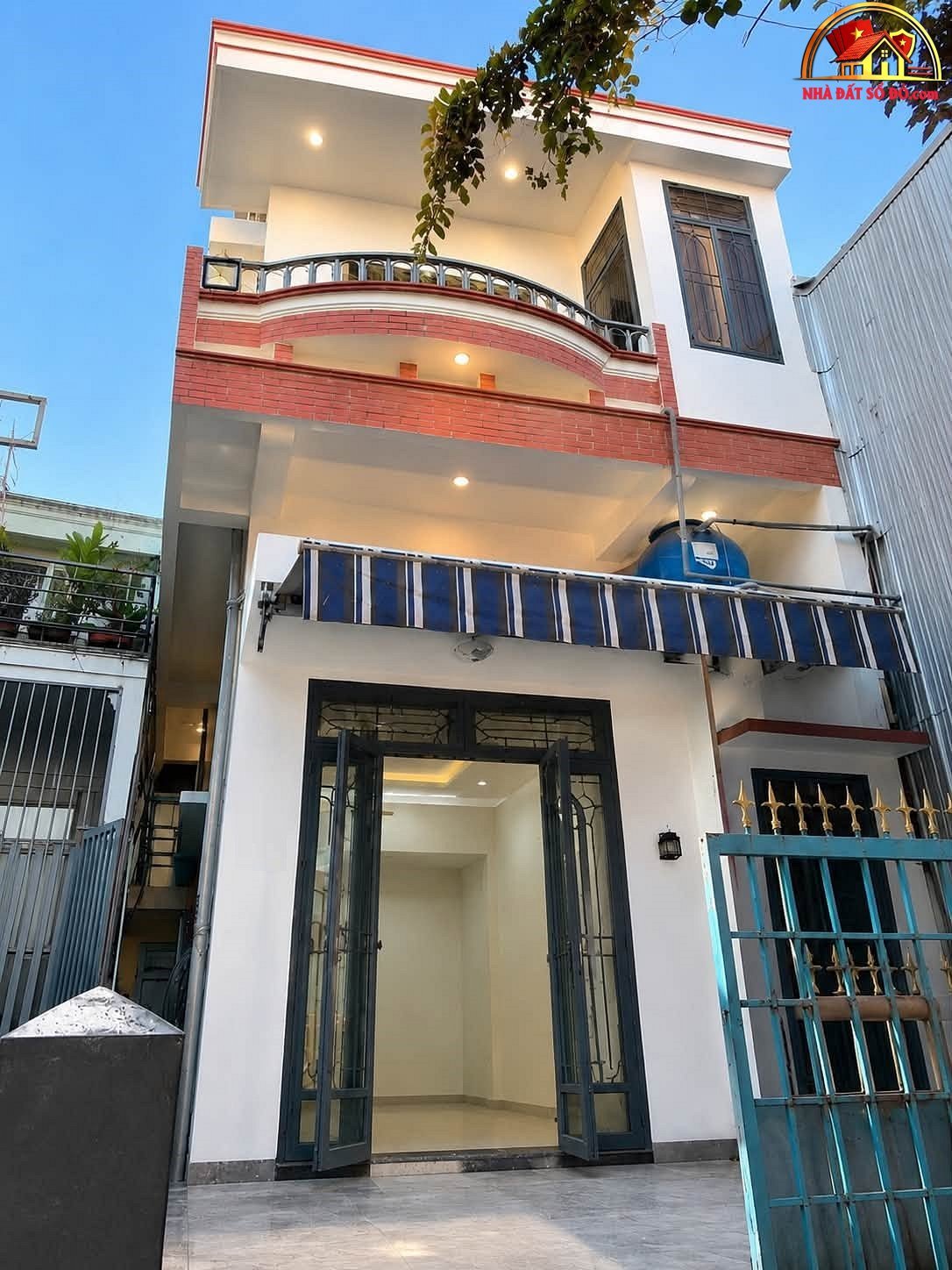 4.1 tỷ kiệt lê duẩn, 79m2, ngang 6m, 2.5 tầng cứng ngắc, 3pn, sân rộng – Bán nhà đất Đường Lê Duẩn – Phường cũ Thạc Gián – Huyện mới Thạc Gián – Thành phố Đà Nẵng
