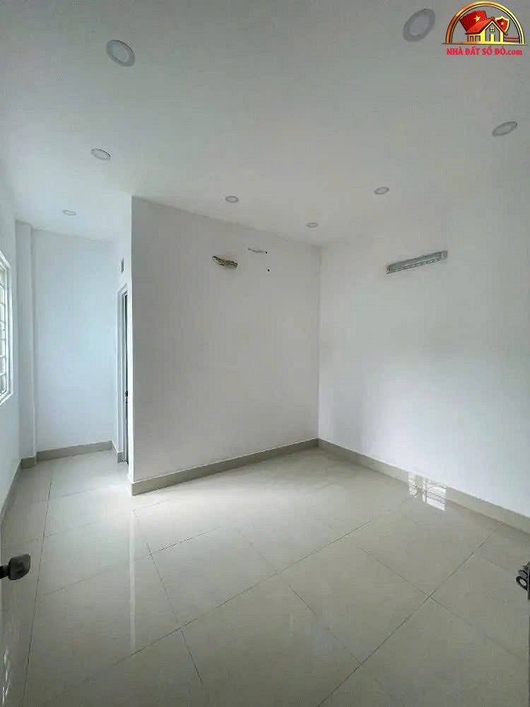 Mới đẹp vào ở ngay – Hẻm thông – 30M r… – Bán nhà trong ngõ, hẻm Quận Tân Phú – TP Hồ Chí Minh giá 3 – 5 tỷ