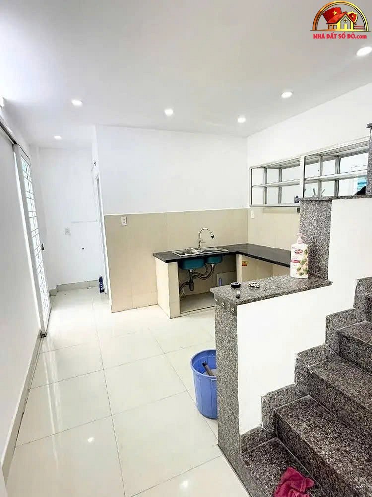 Mới đẹp vào ở ngay – Hẻm thông – 30M r… – Bán nhà trong ngõ, hẻm Quận Tân Phú – TP Hồ Chí Minh giá 3 – 5 tỷ