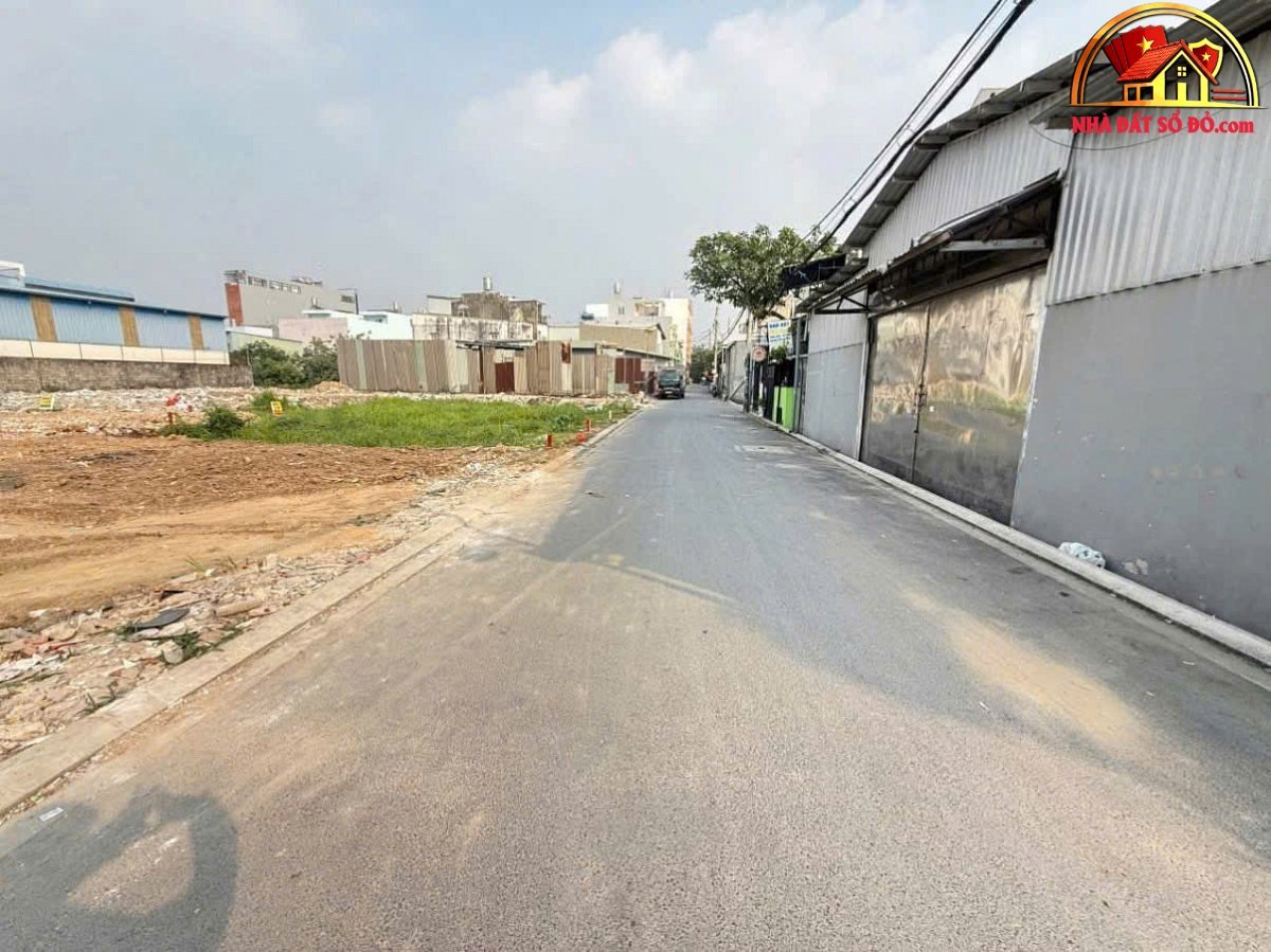 Đất đẹp 10×55 xây biệt thự nhà xưởng hẻm 1/ An Phú Đông 25, Quận 12 – Diện tích 550m2 – Giá 20.9 tỷ