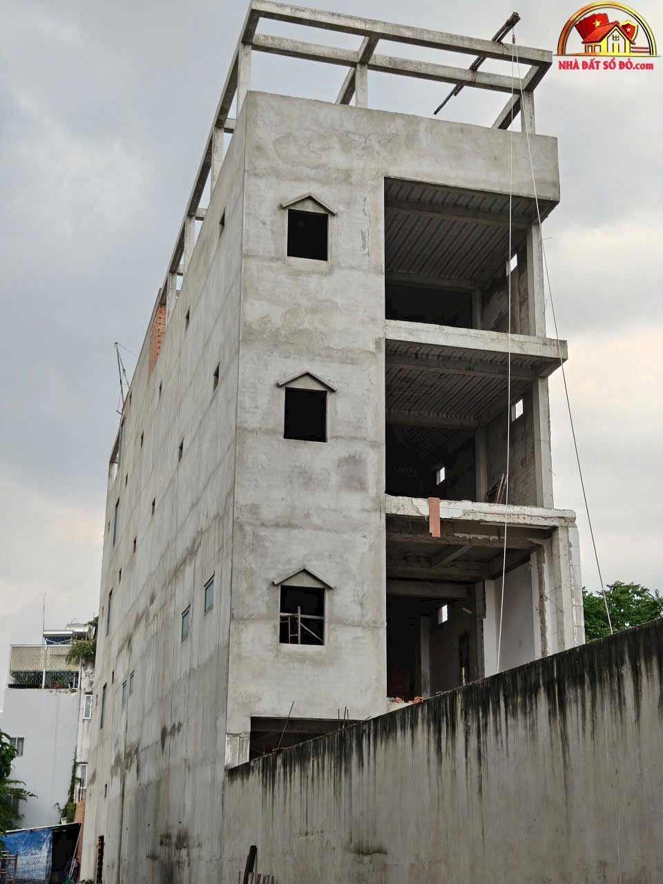 Bán tòa chdv 58p đường Trung Mỹ Tây 13 – Quận 12 – Thành phố Hồ Chí Minh diện tích 459m2 giá 18 tỷ