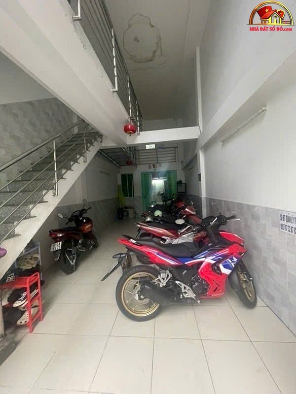 Bán chdv ngay đường Đoàn Văn Bơ – Phường cũ 14 Quận 4 – Phường mới 14 – Thành phố Hồ Chí Minh diện tích 102m2 giá 10.3 tỷ