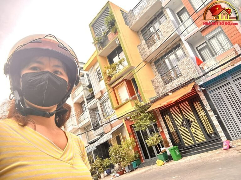 Nhà đẹp 4 tầng- mặt tiền 8m- xe hơi đậu cửa- đường đoàn văn bơ- quận 10- Thành phố Hồ Chí Minh – Diện tích 66m2 – Giá 12 tỷ