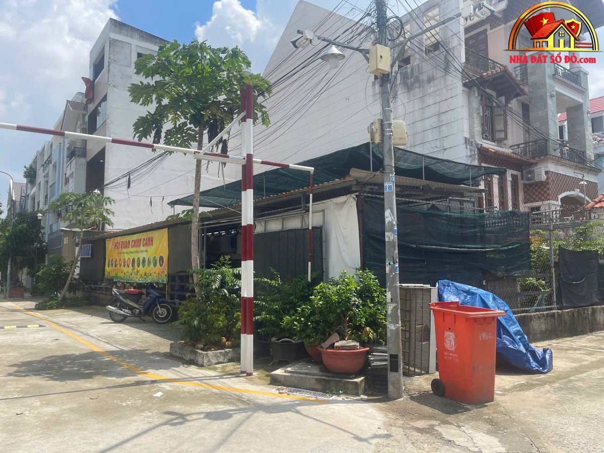 Đất Trống góc 2 Mặt Tiền 11x20m Khu Tân An Huy 1hecta P Tân phong Q7 – Bán nhà đất Đường góc 2 mặt tiền – Phường cũ Tân Phong – Quận 7 – Thành phố Hồ Chí Minh – Diện tích 211m2 – Giá 26 tỷ