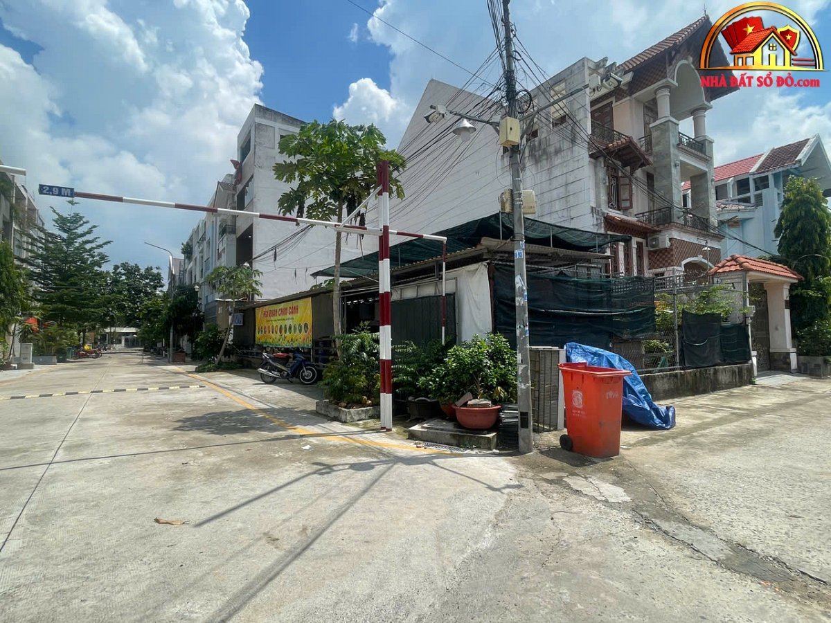 Đất Trống góc 2 Mặt Tiền 11x20m Khu Tân An Huy 1hecta P Tân phong Q7 – Bán nhà đất Đường góc 2 mặt tiền – Phường cũ Tân Phong – Quận 7 – Thành phố Hồ Chí Minh – Diện tích 211m2 – Giá 26 tỷ