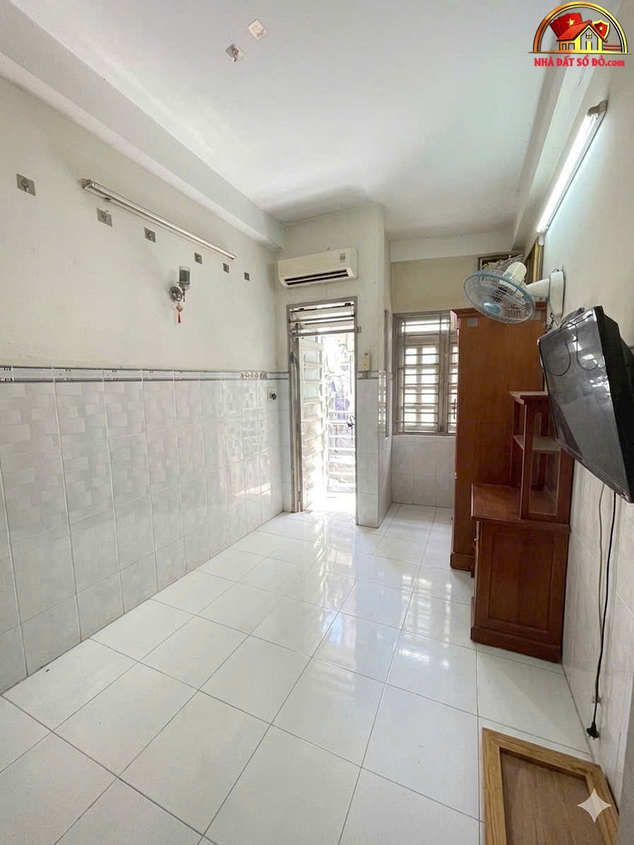 Bán nhà đất Đường Phú Hòa – Phường cũ 8 Quận Tân Bình – Phường mới 8 – Thành phố Hồ Chí Minh diện tích 22m2 giá 4.2 tỷ