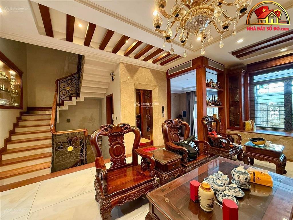 Bán nhà đất Đường Bàu Cát – Phường cũ Không xác định – Quận Tân Bình – Phường mới Không xác định – Thành phố Hồ Chí Minh Diện tích 220 m2 – Giá 35800000000