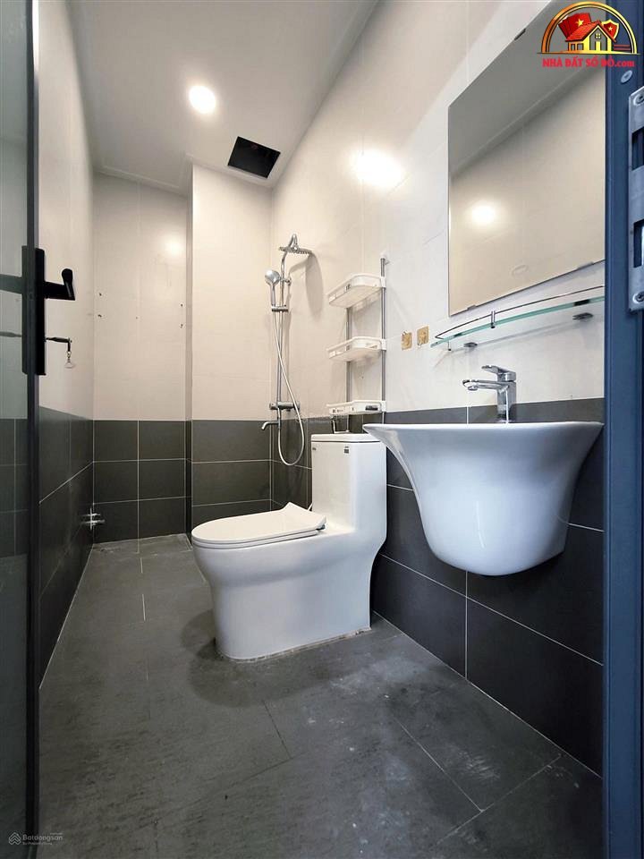 Chung cư 1PN ban công mới 100% tách bếp Đường Võ Văn Kiệt – Phường cũ Không xác định – Quận 6 – Phường mới Không xác định – Thành phố Hồ Chí Minh – Diện tích 40 m2 – Giá 5.5 triệu