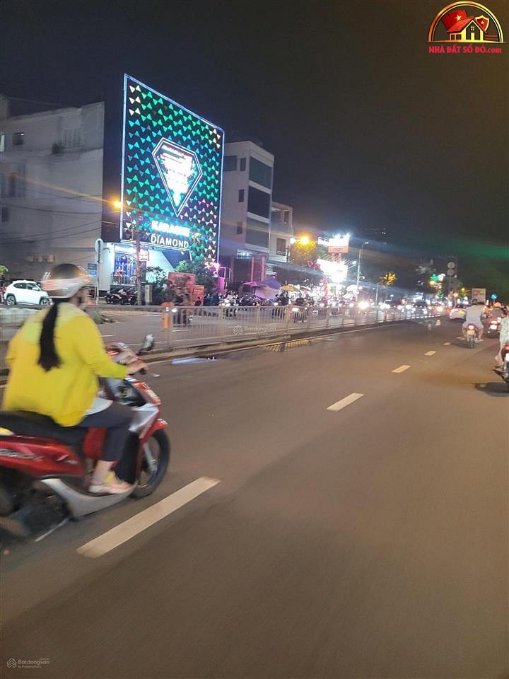 Bán nhà đất Đường Kinh Dương Vương – Phường cũ Bình Trị Đông B Quận Bình Tân – Phường mới Bình Trị Đông B – Thành phố Hồ Chí Minh Diện tích 60 m2 Giá 9.2 tỷ