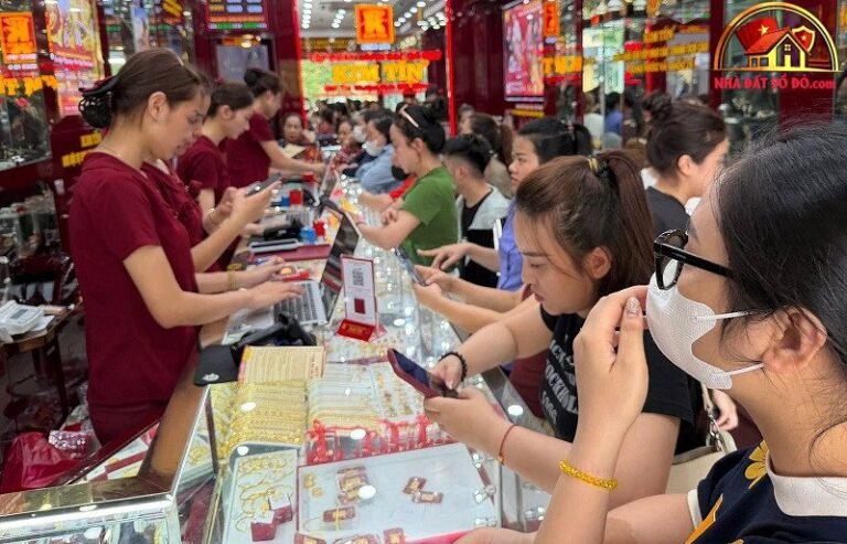 Dự báo giá vàng tuần tới dự kiến biến động mạnh