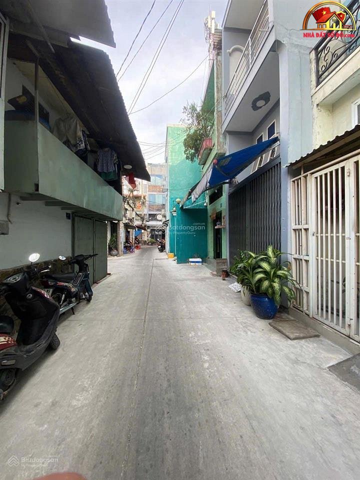 Bán nhà đất Đường Đội Cung – Phường cũ 11 Quận 11 – Phường mới 11 – Thành phố Hồ Chí Minh Diện tích 18 m2 Giá 3.55 tỷ