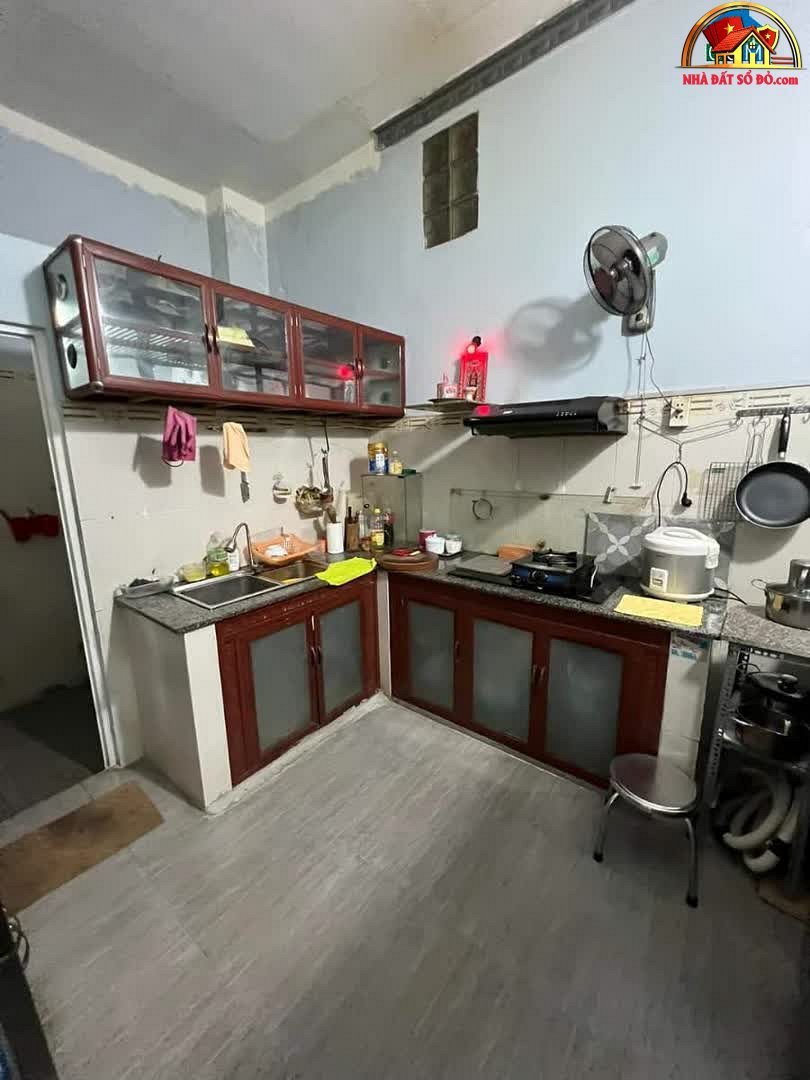 Bán nhà đất Đường Lò Gốm – Phường cũ Không xác định – Quận 6 – Phường mới Không xác định – Thành phố Hồ Chí Minh – Diện tích 72 m² – Giá 4.5 tỷ