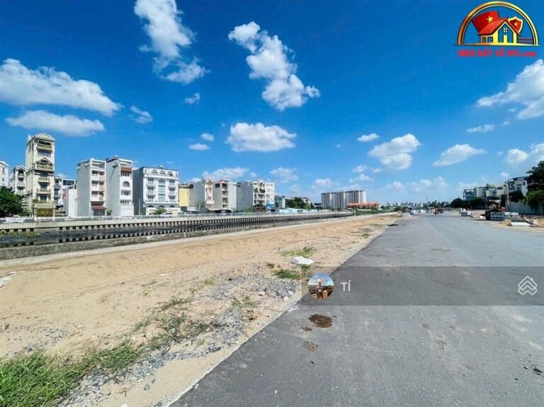 Chính chủ bán nhà đất Đường Kênh Tham Lương – Phường cũ Đông Hưng Thuận Quận 12 – Phường mới Đông Hưng Thuận – Thành phố Hồ Chí Minh – Diện tích 100m2 – Giá 8.89 tỷ