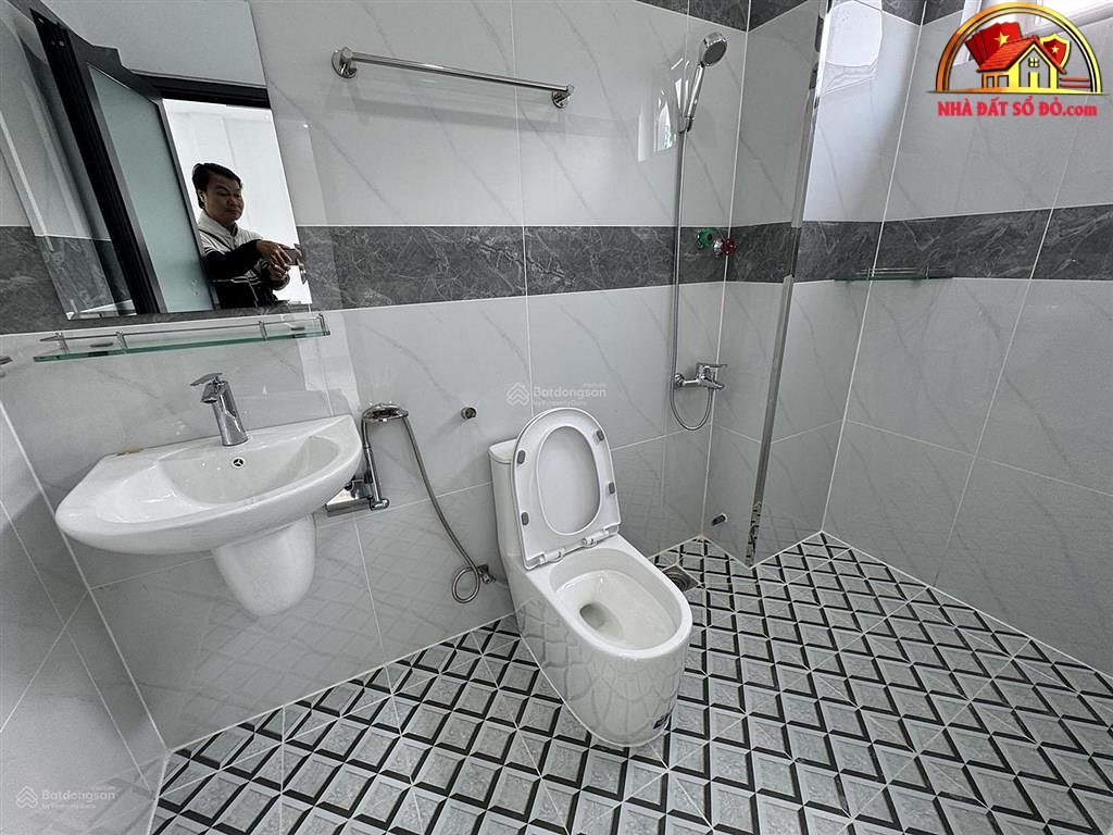 Bán nhà đất Đường Đặng Văn Ngữ – Phường cũ 10 Quận Phú Nhuận – Phường mới 10 – Thành phố Hồ Chí Minh 42m2 10 tỷ