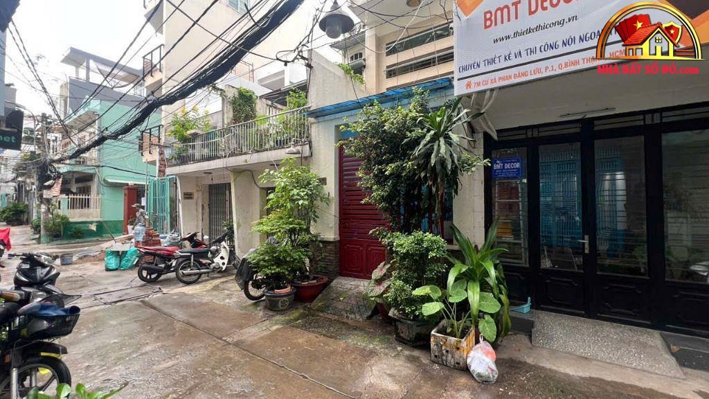 Bán nhà đất Đường Phan Đăng Lưu – Phường cũ 3 Quận Bình Thạnh – Phường mới 3 – Thành phố Hồ Chí Minh Diện tích 106 m2 Giá 15 tỷ