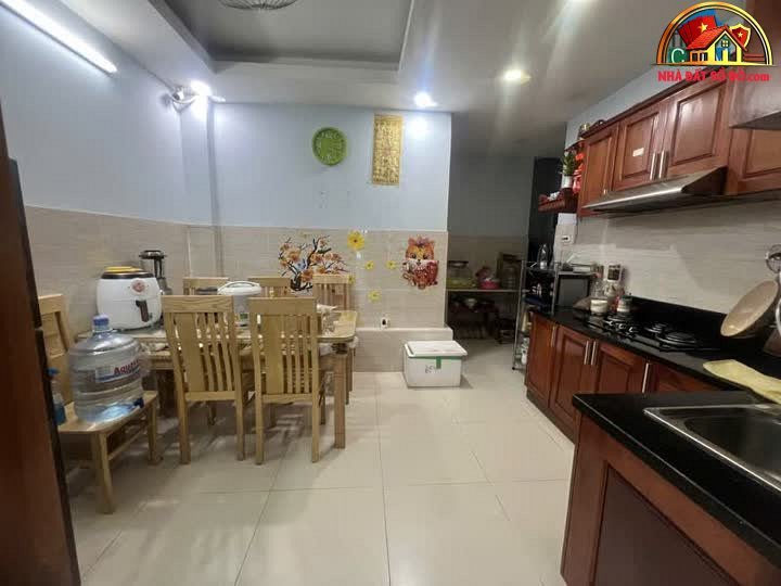 Bán nhà đất Đường Ba Tháng Hai – Phường cũ 11 Quận 10 – Phường mới 11 – Thành phố Hồ Chí Minh diện tích 45 m² giá 9990000000 VNĐ