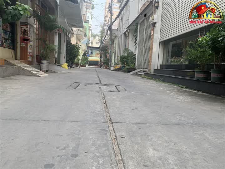Bán nhà đất Đường Lạc Long Quân – Phường cũ 5 Quận 11 – Phường mới 5 – Thành phố Hồ Chí Minh 50 m² 6.2 tỷ