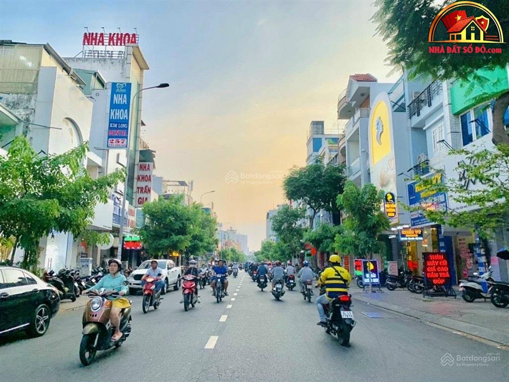 Bán nhà đất Đường Tân Sơn Nhì – Phường cũ Tân Sơn Nhì Quận Tân Phú – Phường mới Tân Sơn Nhì – Thành phố Hồ Chí Minh 204 m2 39 tỷ
