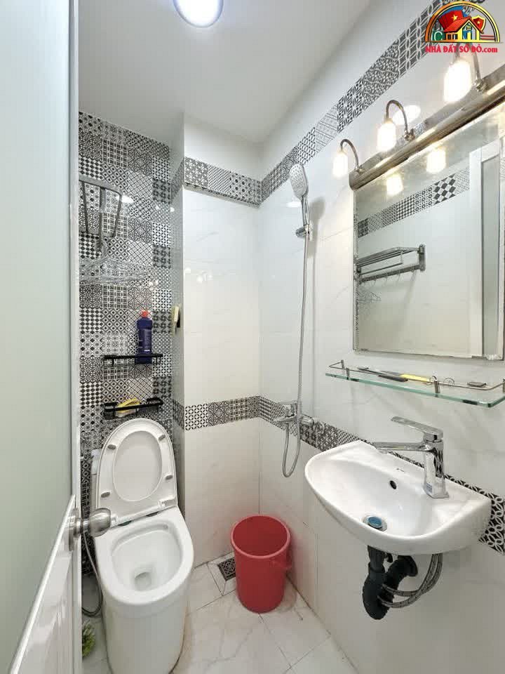 Bán nhà đất Đường Huỳnh Văn Bánh – Phường cũ 15 Quận Phú Nhuận – Phường mới Không xác định – Thành phố Hồ Chí Minh diện tích 18m² giá 3.7 tỷ